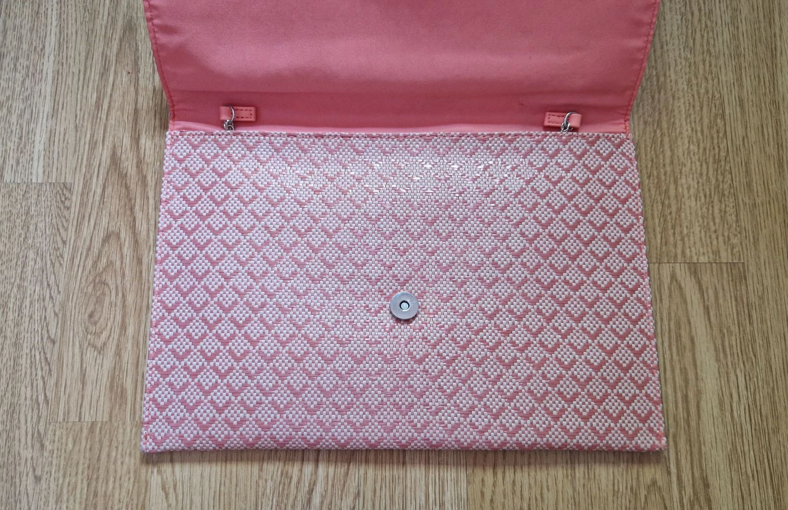 Bolso bandolera Lefties tejido rafia rosa/coral con cadena plateada – photo 8